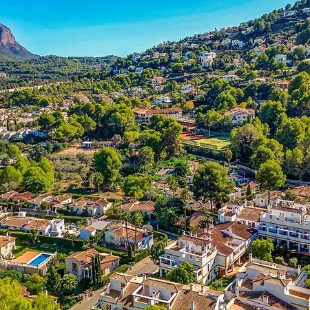 Ruhiges Eckreihenhaus Mit Pool In La Sella Zarzas One Denia بيت للعطل بيدريجوير